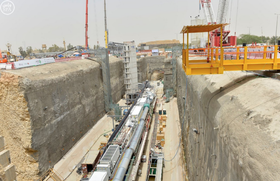 Emir of Riyadh region, called the work in the first giant tunnel boring machines within King Abdulaziz project for public transport1