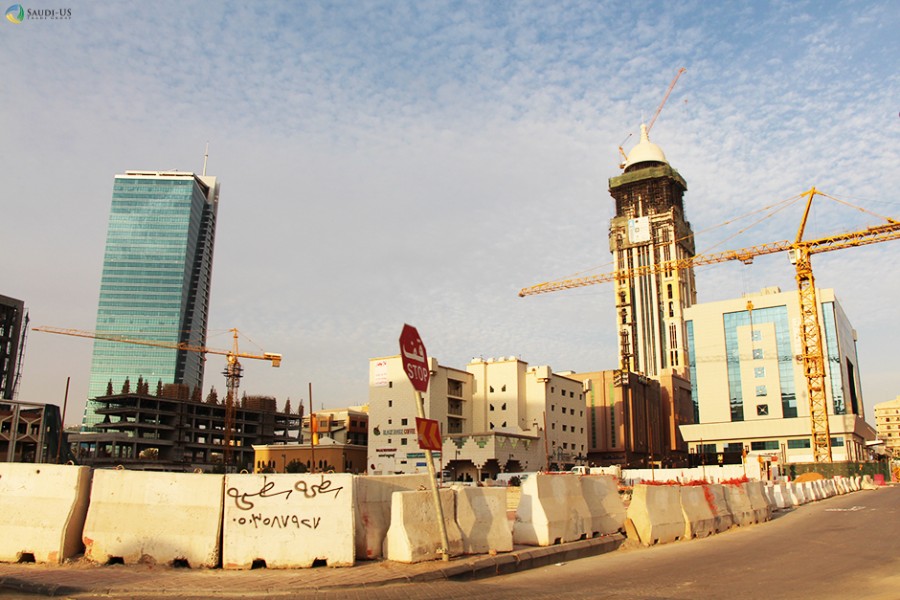 development, labor and construction in Riyadh saudi arabia- photo by lucien zeigler for SUSTG