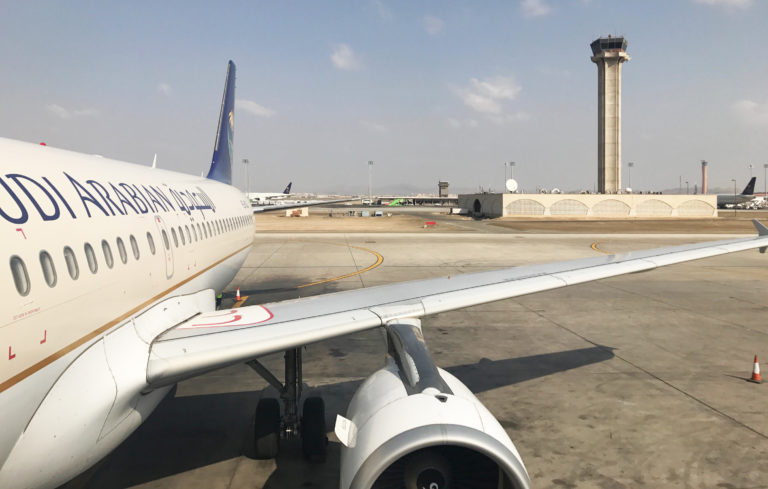SAUDI-jeddah-airport-lucien-zeiglersustg