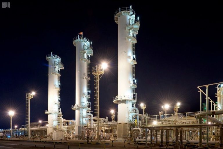 saudi-oil-refinery3
